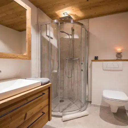 Villa Calips Ski Or Tanning
